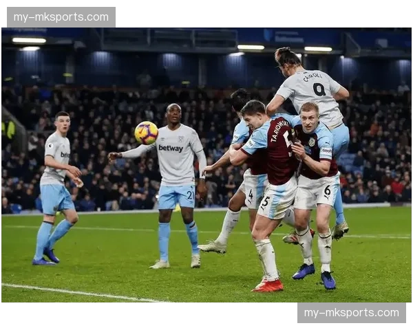 西汉姆联vs埃弗顿：铁锤帮保级压力大，太妃糖寻求反弹